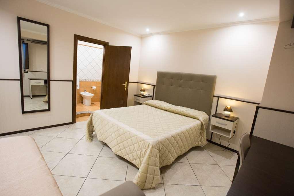 Hotel La Fenice Boscoreale Room photo